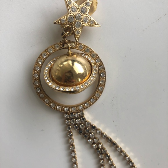 Hanging clip on earrings - Picture 3 of 8